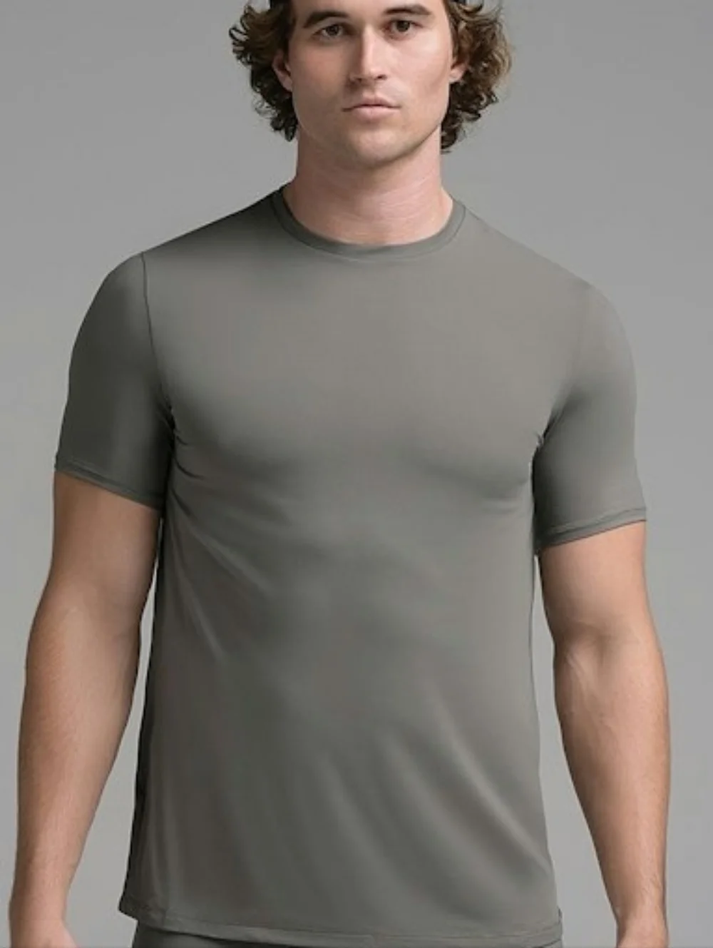 SKIMS Gunmetal Crewneck Tee Mens Large Athletic